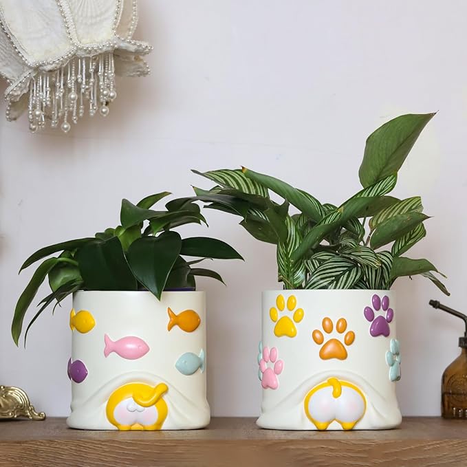 GUGUGO Cute Cat Plant Pots, Colorful Unique Succulent Pots with Drainage, Funny Decorative Animal Planters for Indoor Plants, Vintage Aesthetic Decoration Funky Eclectic Accent Piece Gift