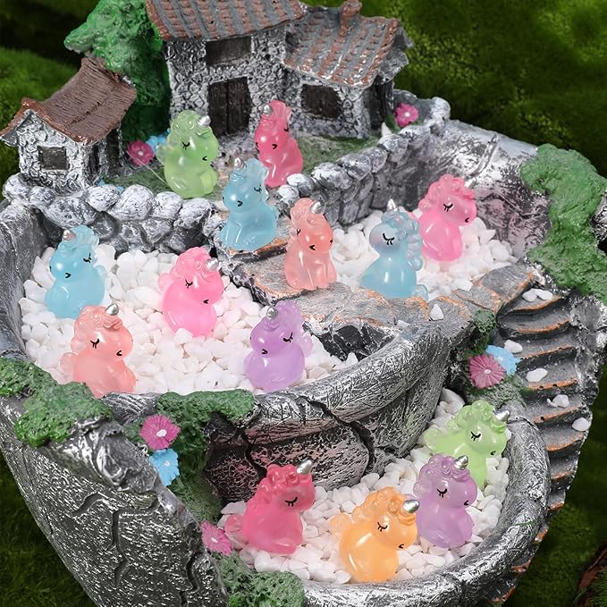 100 PCS Mini Resin Unicorn Luminous Tiny Unicorn Miniature Figurines Glow in The Dark Mini Resin Animals Suitable for DIY Cake Ornaments Crafts Moss Landscape Decoration