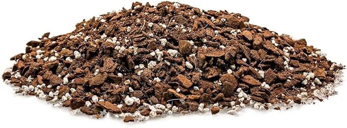 Handcrafted Monstera Obliqua Potting Mix - Optimal Nutrients for Vibrant Growth by Gardenera - 1 Quart