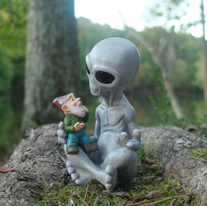 Andre' & Fritz Friendship Stories Alien and Gnome Garden Statue | Poly-Resin 6.5" h x 4" w x 3.5" d Outdoor Décor (Stories - Garden Statue)