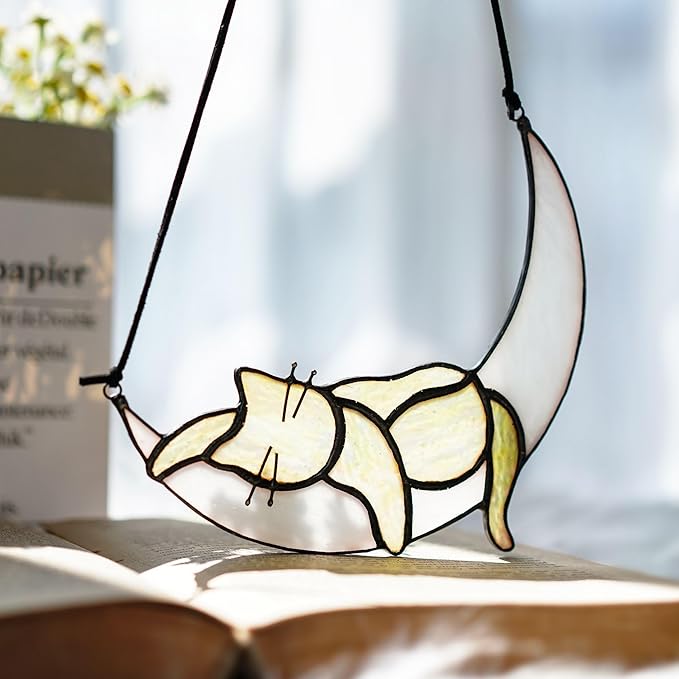 HDCRYSTALGIFTS Orange Cat On Moon Stained Glass Window Hangings,Tabby Cat Decoration suncatcher Hanging Ornament Gift for Mom,Cat Memorial Gifts for Cat Lovers, Pet Loss Sympathy Gift