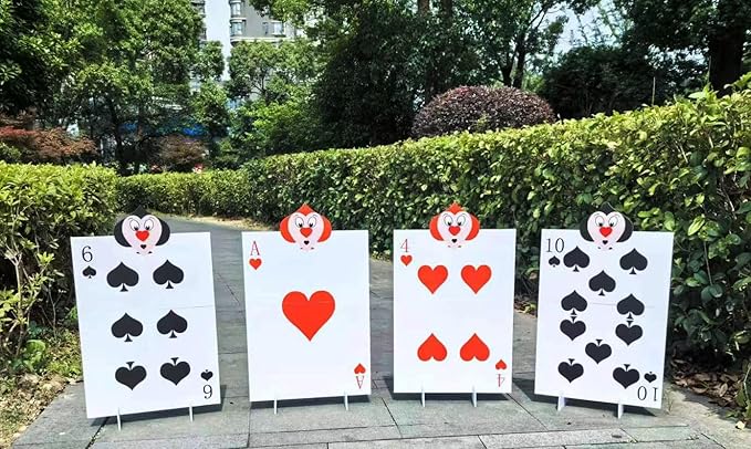 4 PCS Queen's Soldiers Yard Signs with Stakes Trick or Treat Party Hearts Costume Decor Large Lawn Sign Halloween Decorations Outdoor