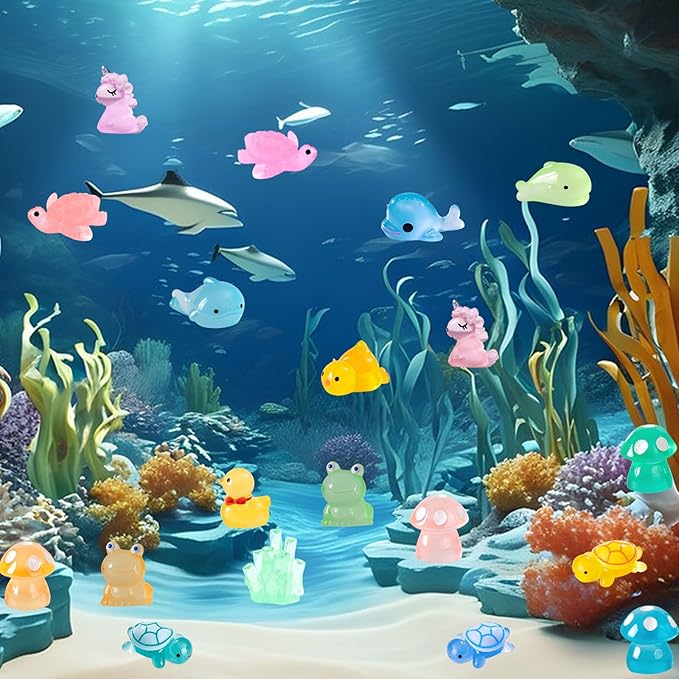 90 Pcs Mini Resin Animals Glow in The Dark Miniature Figures for Garden Accessories,for Craft,Garden Decoration, Goodie Bag Fillers Party Favors Decorations