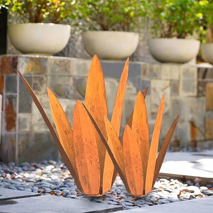 2 PCS Metal Agave Sculpture Decoration, Vintage Country Hand-Painted Sculpture DIY Metal Agave Plant, Home Garden Courtyard Lawn Outdoor Decoration (2pcs Rust Colored)